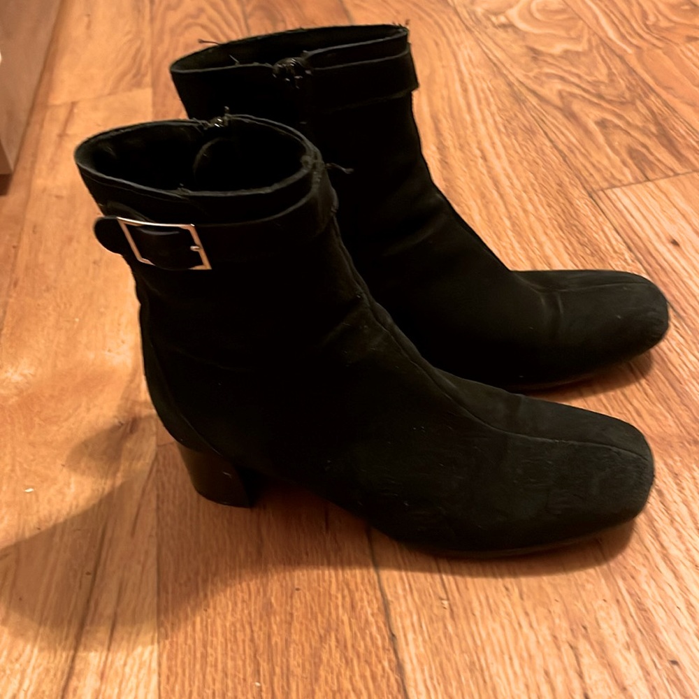 La CANADIENNE Black Ankle Boots